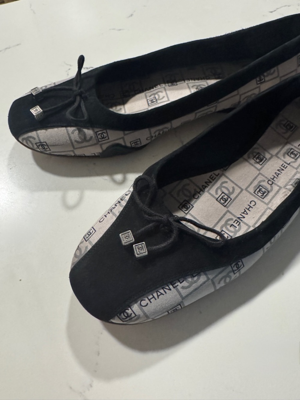 Rare Vintage Chanel CC Logo Print Ballet Flats - Picture 5 of 5